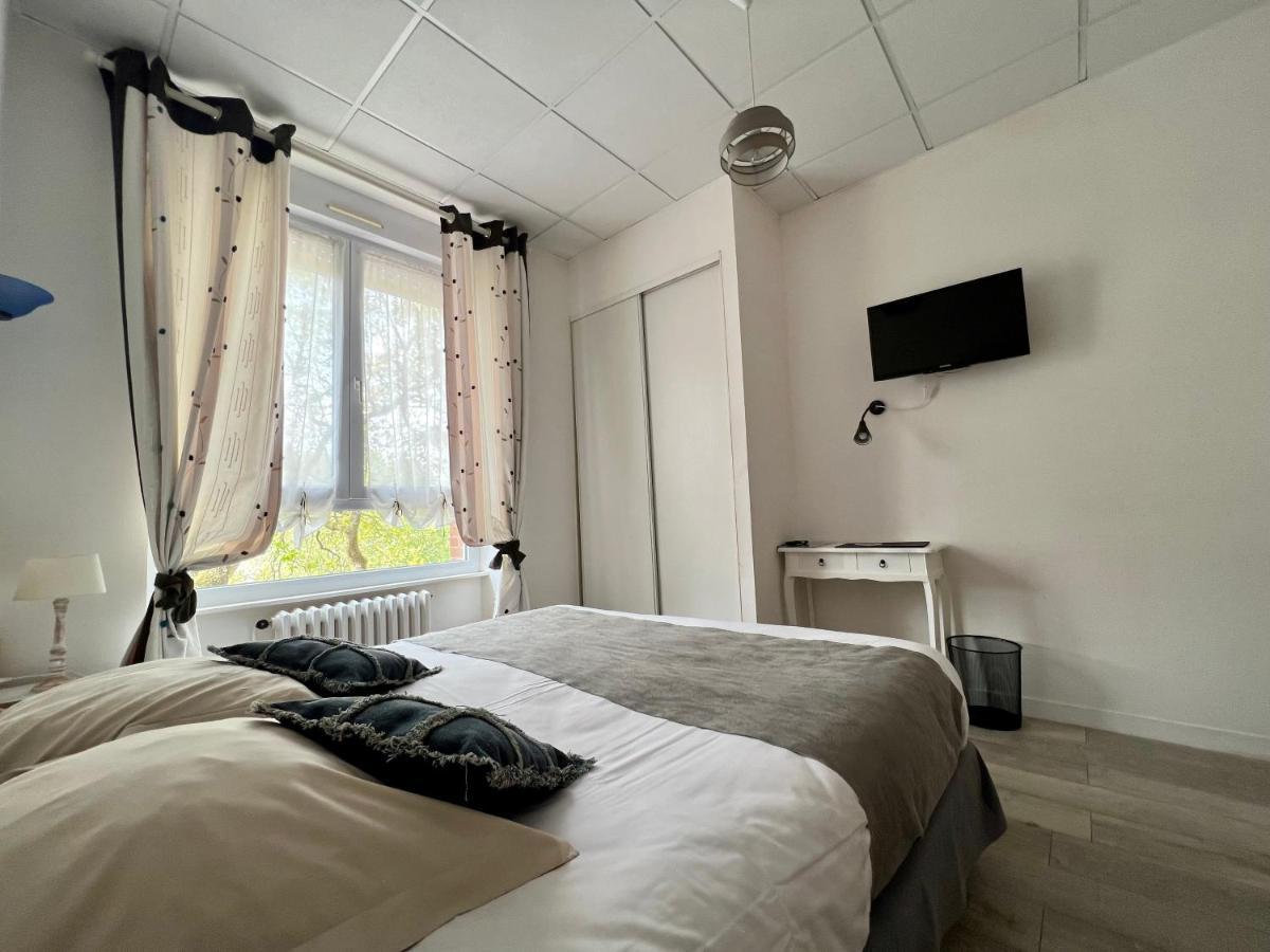 Les Camelias Hotel